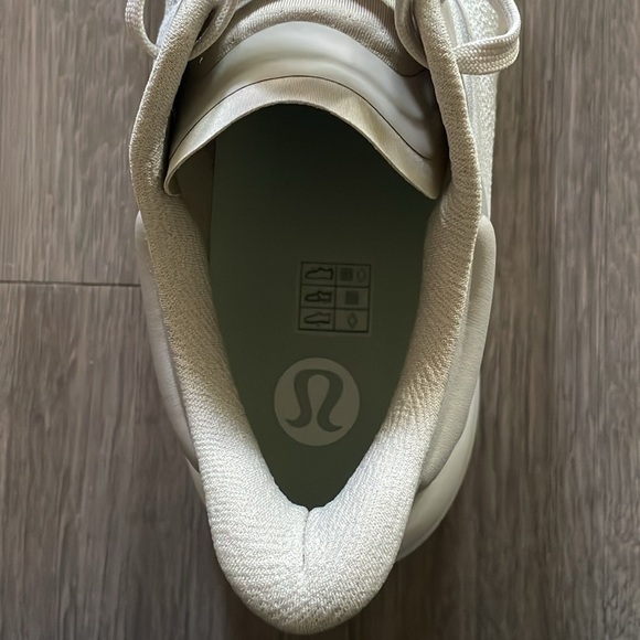 Lululemon Women’s Chragefeel Workout Low 2 Sneakers size 10.5 NWB - Picture 8 of 14